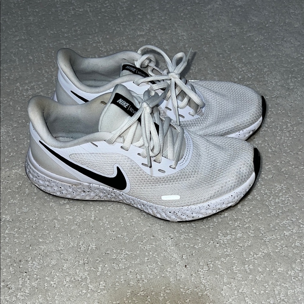 Nike White and Black Athletic Sneakers